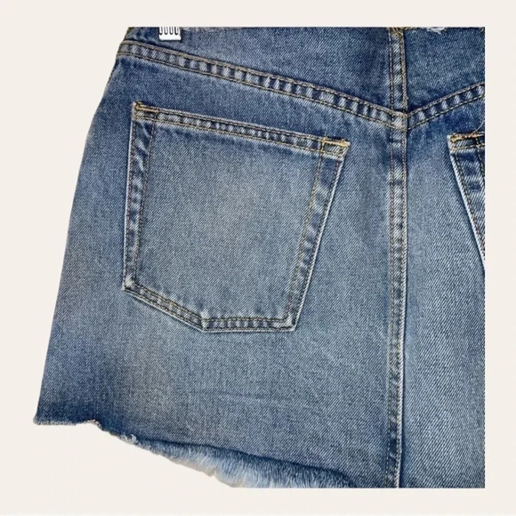 0783. CARMAR LOS ANGELES DENIM SKIRT SIZE‎ 24 WITH SPARROW PATCH - Picture 7 of 7